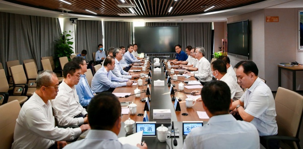 周红波会见中国中化集团董事长李凡荣一行